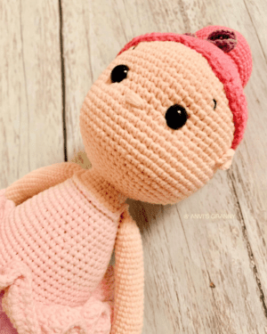 Ballerina amigurumi doll crochet pattern (8)