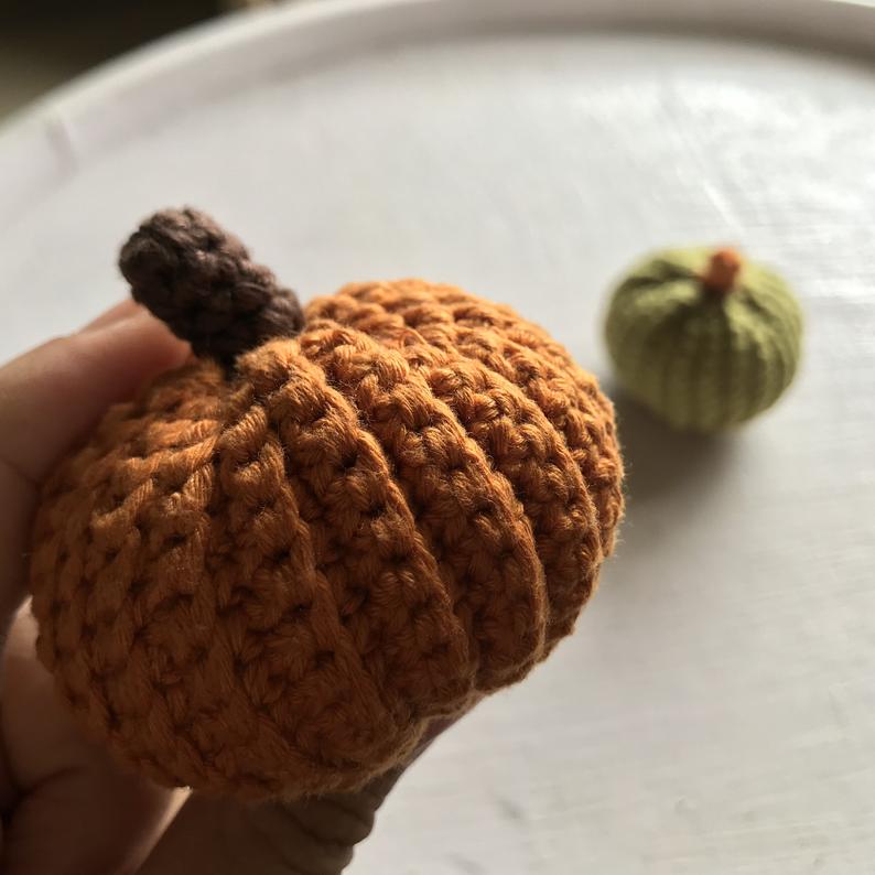 Pumpkin easy crochet pattern for beginers with sizable formula