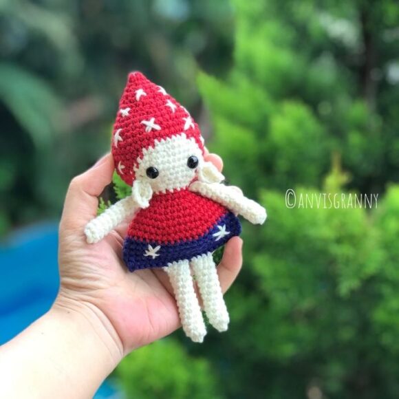Mushroom Elf Amigurumi crochet pattern for beginners8