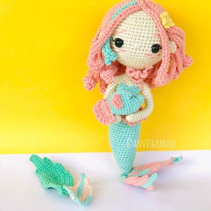 Pisces zodiac amigurumi doll - mermaid crochet pattern