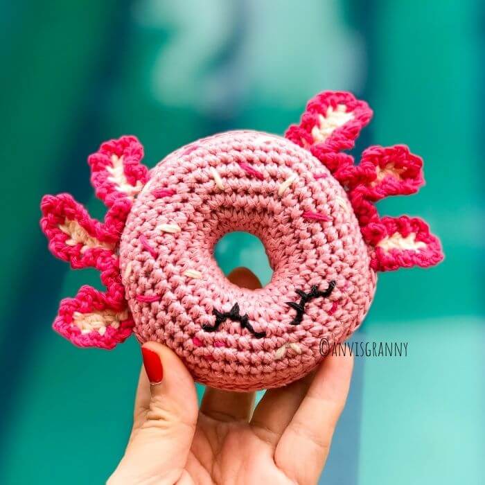 kawaii axolotl amigurumi donut crochet pattern for beginners