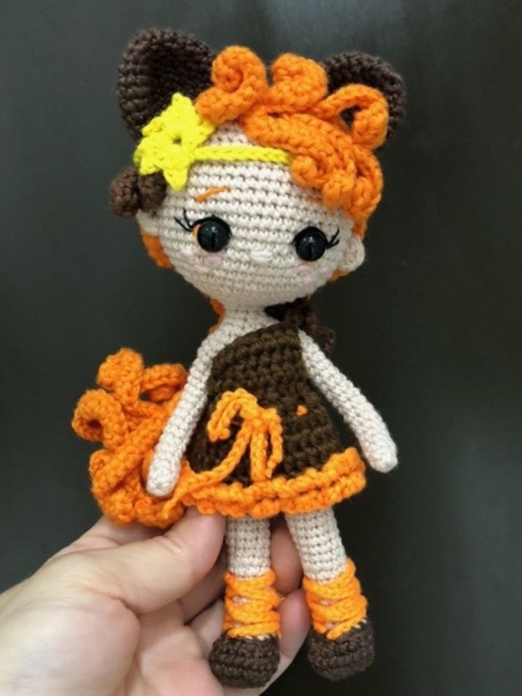 Leo Zodiac doll crochet amigurumi