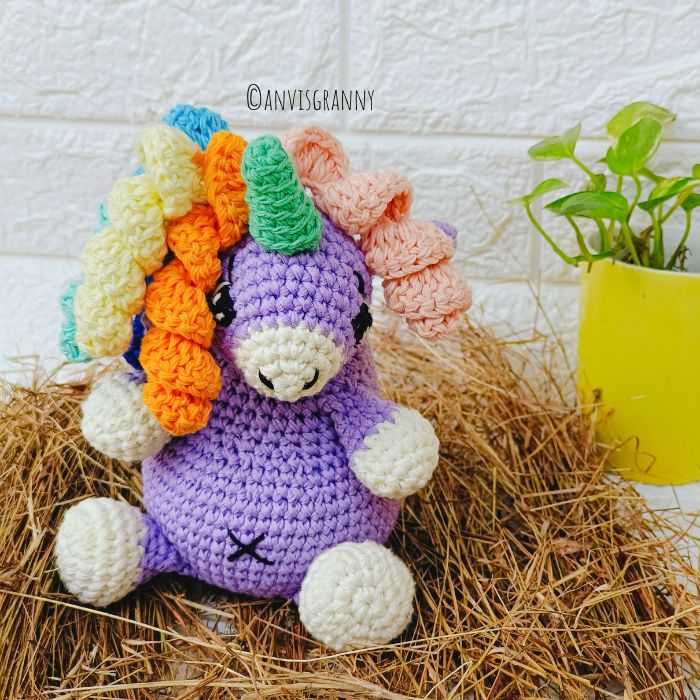 free mini unicorn crochet pattern