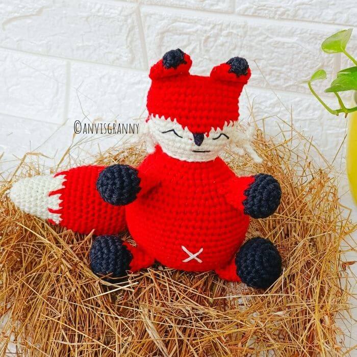Fox handmade toy no sew crochet tutorial (2)