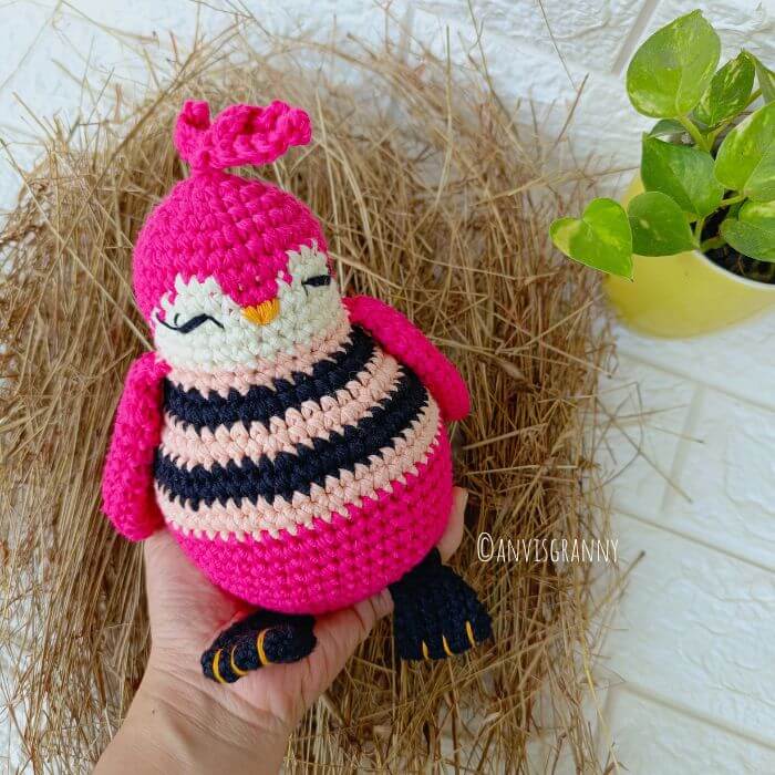 small penguin crochet pattern free (1)