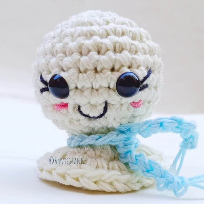 tiny ghost crochet amigurumi pattern