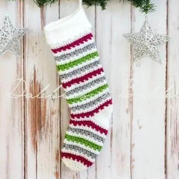 Amigurumi stocking patterns, 10 Easy and Free Amigurumi Christmas Stocking Patterns to Crochet