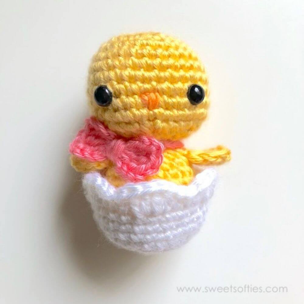 crochet chick in a egg shell amigurumi tiny toy