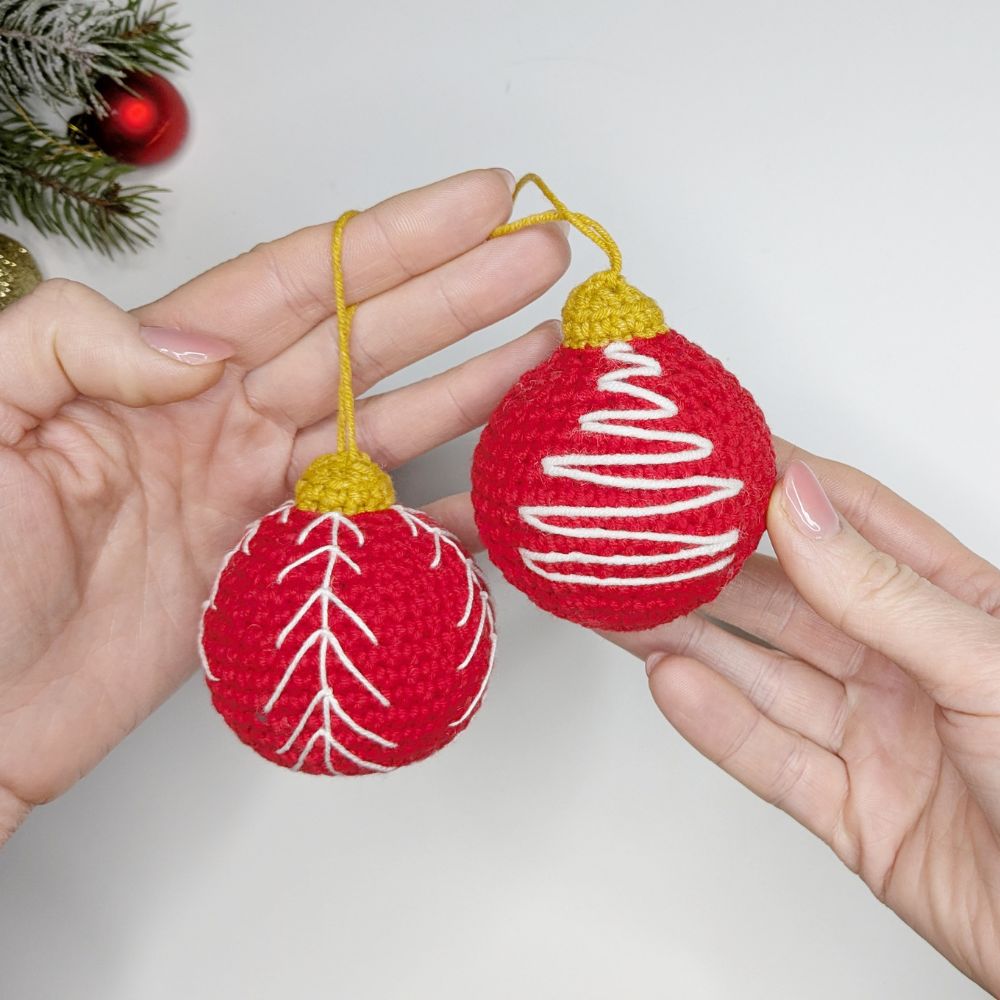 Day 18 - Easy Christmas bauble crochet free pattern