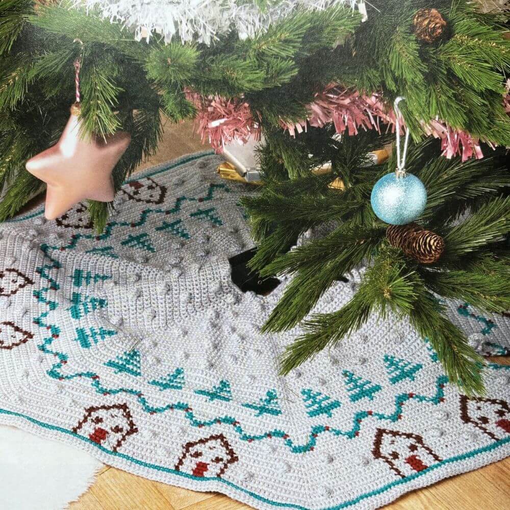 Day 5 - Christmas skirt crochet pattern free